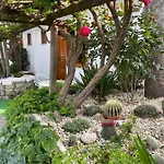 בית הארחה Coralba